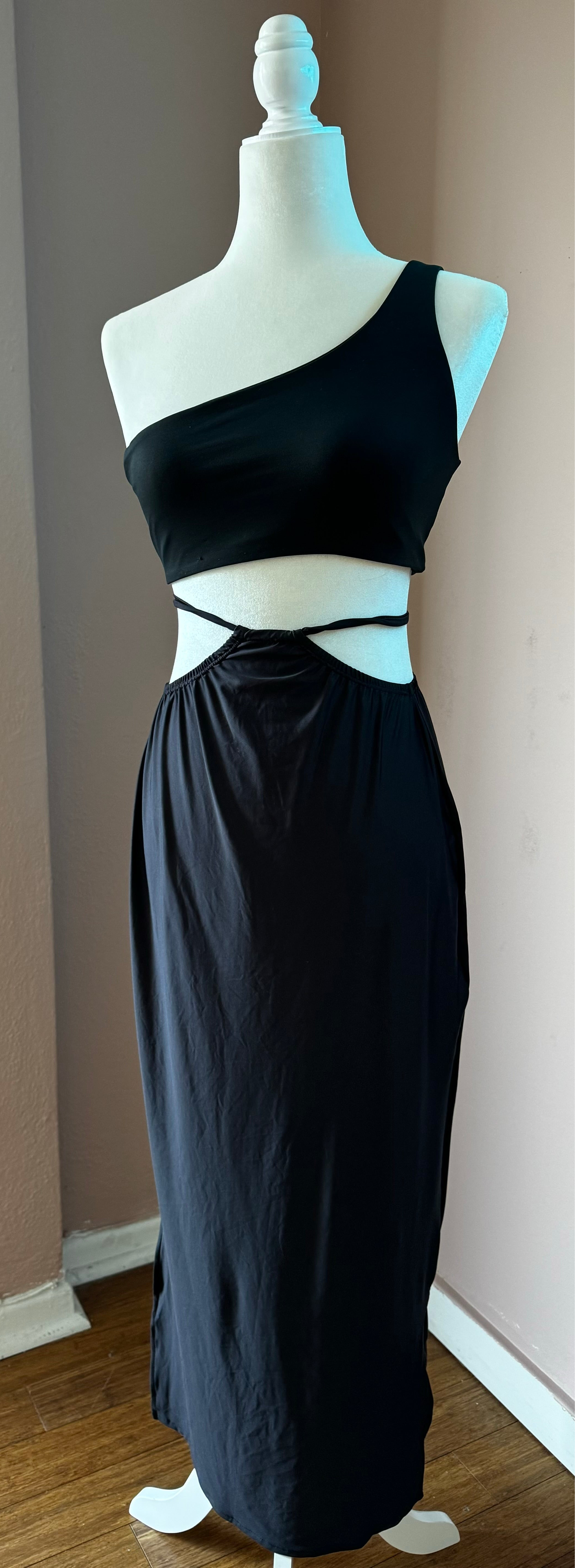 Black MidiCutout  Skirt